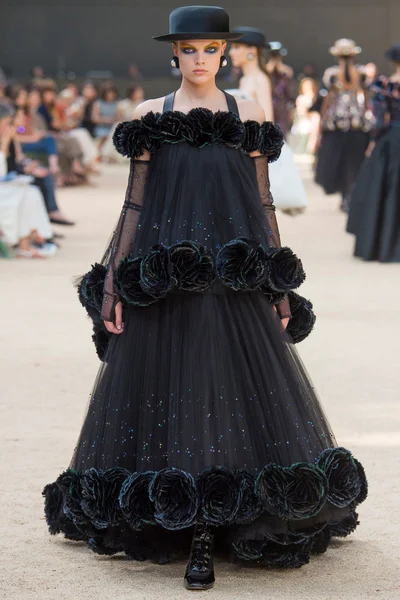 Look 63
